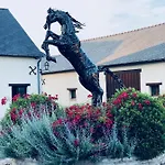 Domaine Pierre Monnaie *