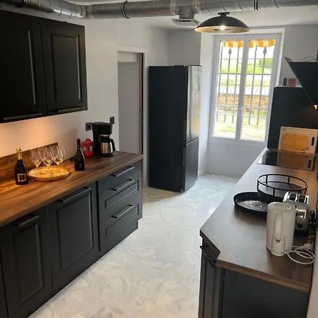 Domaine Pierre Monnaie 别墅 *