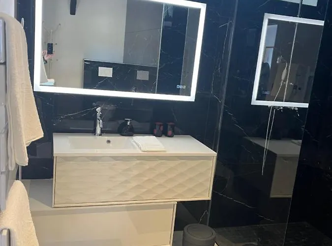 Domaine Pierre Monnaie Villa *