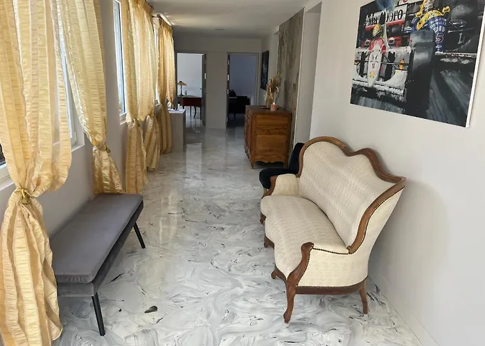 Villa Domaine Pierre Monnaie *